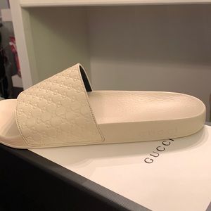 GUCCI SLIDES